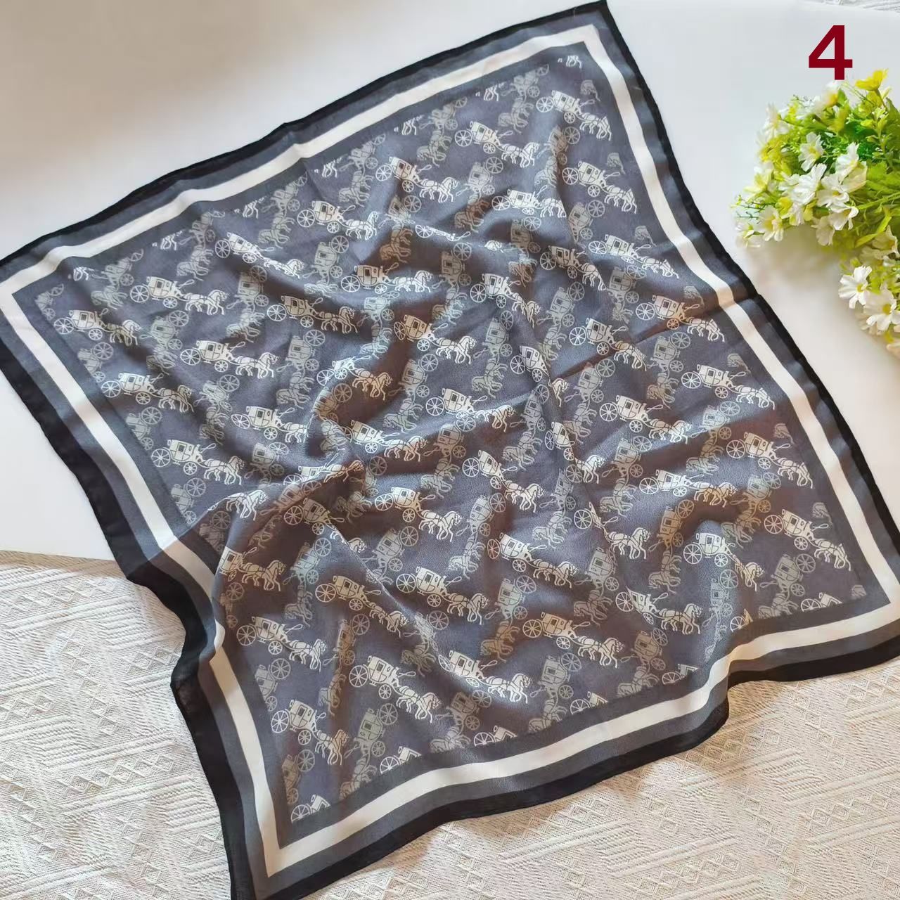 スカーフ エレガント植物柄シルク調正方形スカーフ