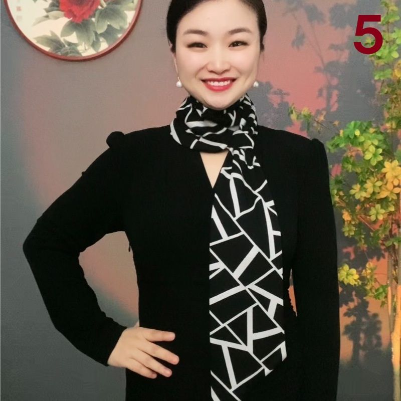 スカーフ 華やかな花柄プリント絹製首元スカーフ