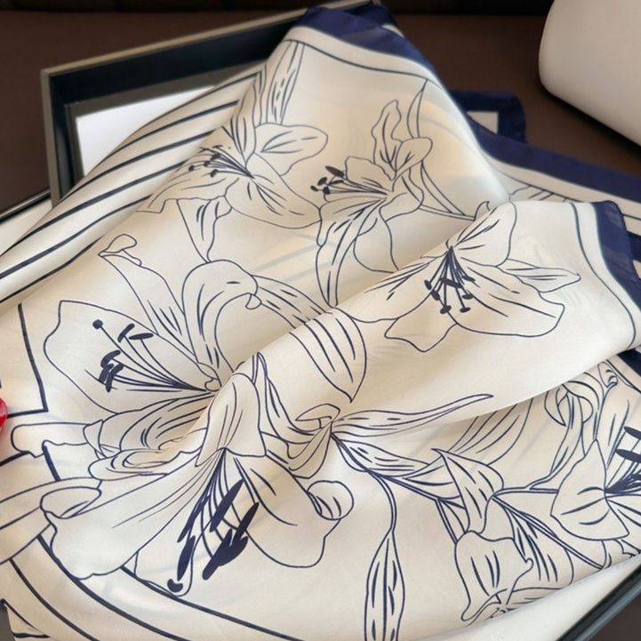 スカーフ 百合柄幾何学模様縁取りシルク調スカーフ