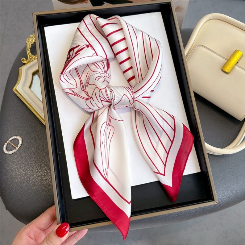 スカーフ 百合柄幾何学模様縁取りシルク調スカーフ