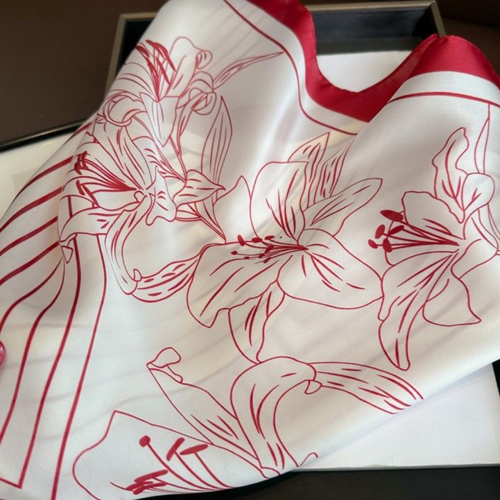 スカーフ 百合柄幾何学模様縁取りシルク調スカーフ