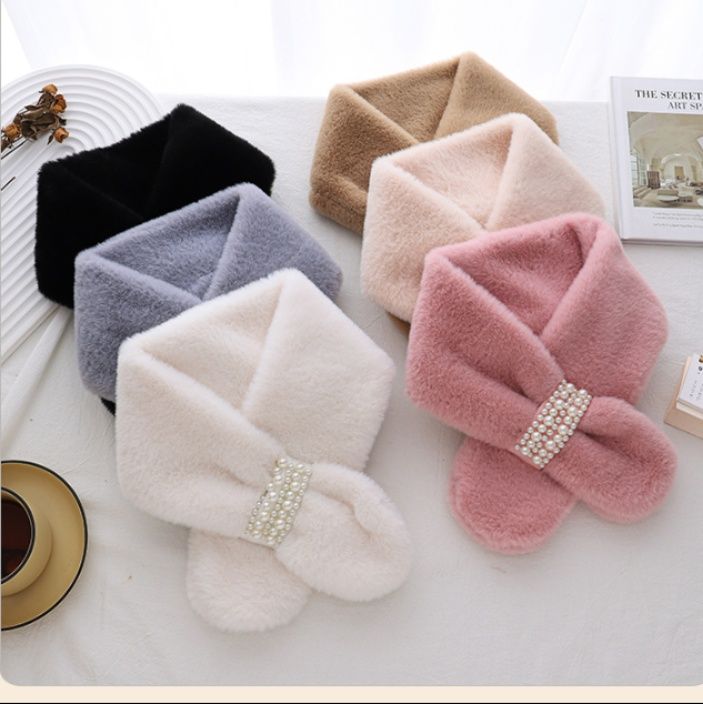 スカーフ パール付きふわふわ　ファー