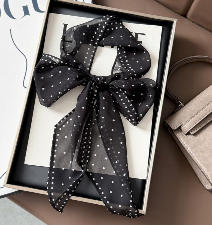 スカーフ 透け感が美しいドット柄シフォンリボンスカーフ