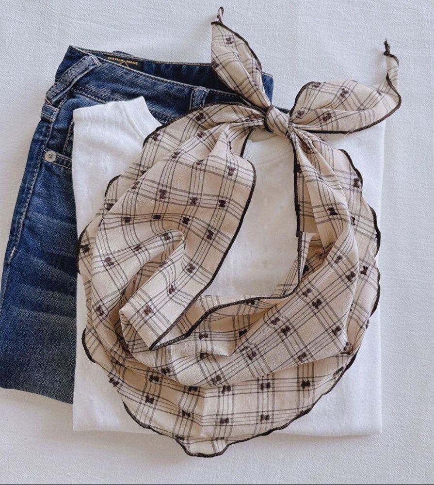 https://fulmo-img-server.com/luxyscarf/1782965656963_gme8o6or_l3333lr8.jpeg