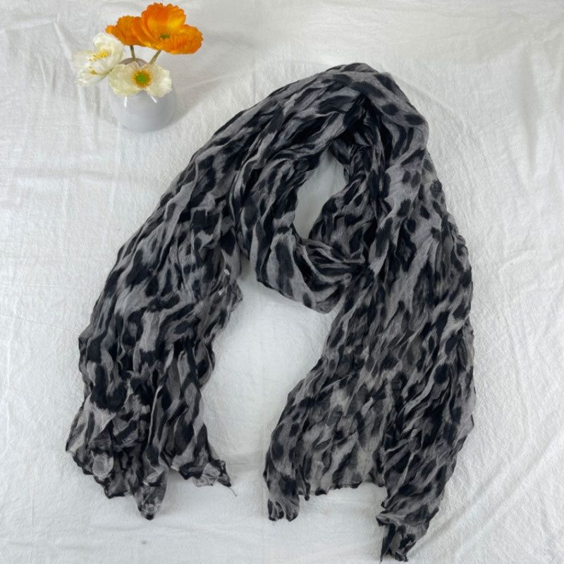 https://fulmo-img-server.com/luxyscarf/1787366469852_4c1qgykb_ptcmcstp.jpeg