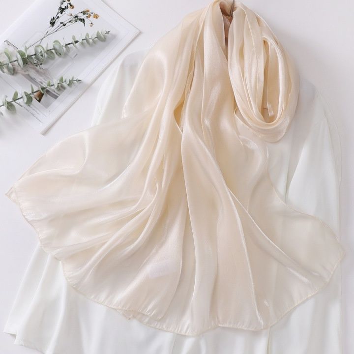 https://fulmo-img-server.com/luxyscarf/1787709660282_msu3xnnc_nwlfaysa.jpeg