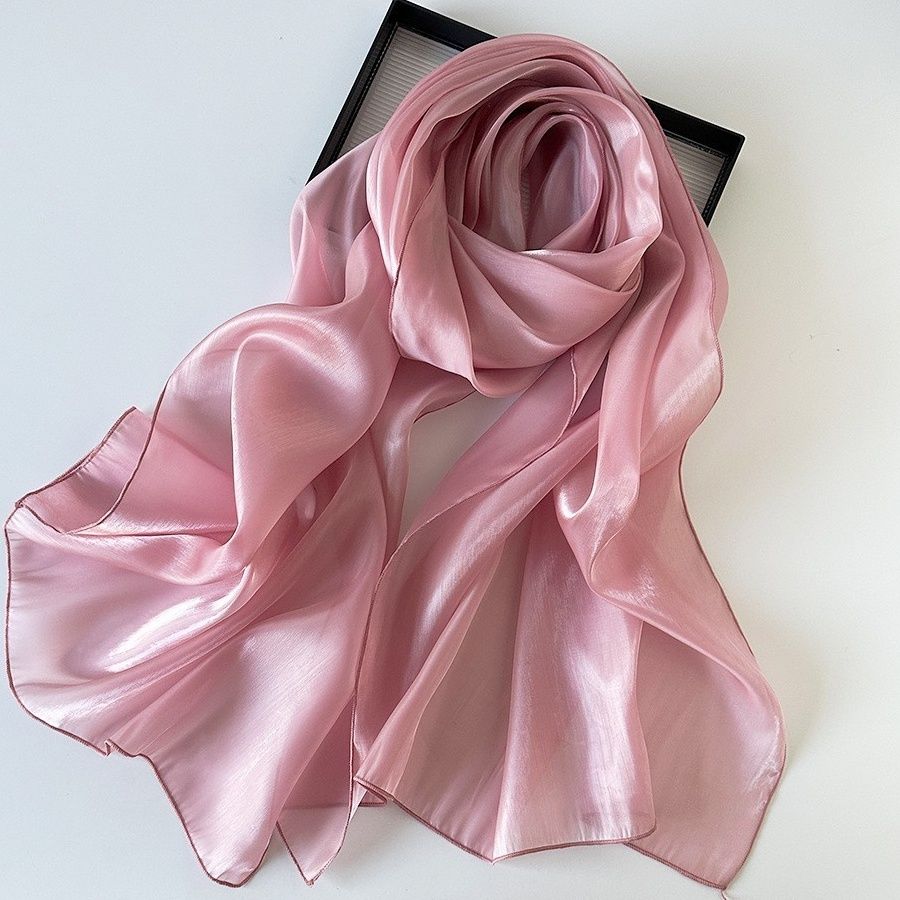https://fulmo-img-server.com/luxyscarf/1787709755965_6hpcnkvo_jv8uaybq.jpeg