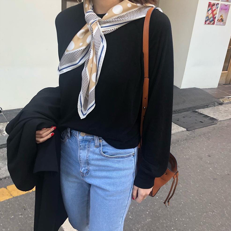 https://fulmo-img-server.com/luxyscarf/1bebc230-35fa-49ff-8067-a32eb7f420a6.jpg