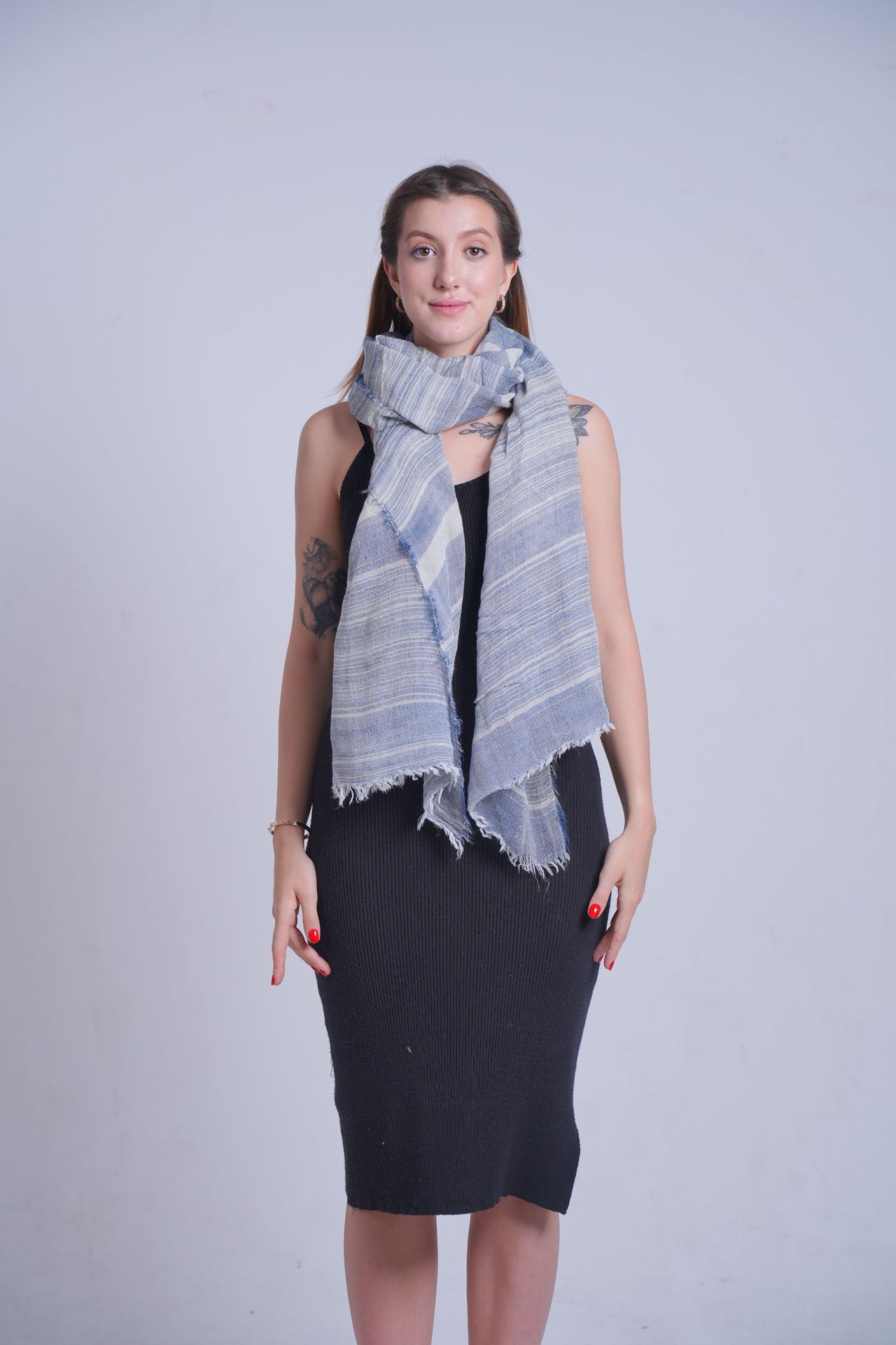 スカーフ 細やかなストライプ柄フリンジ付きマフラー