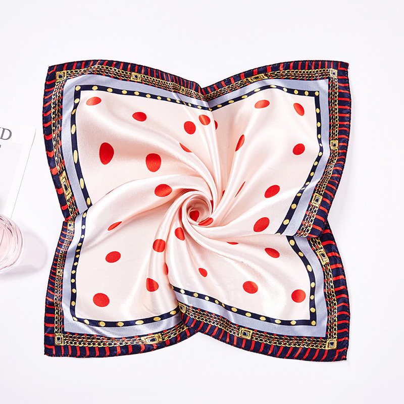 スカーフ 水玉とチェーン柄の華やか正方形　スカーフ