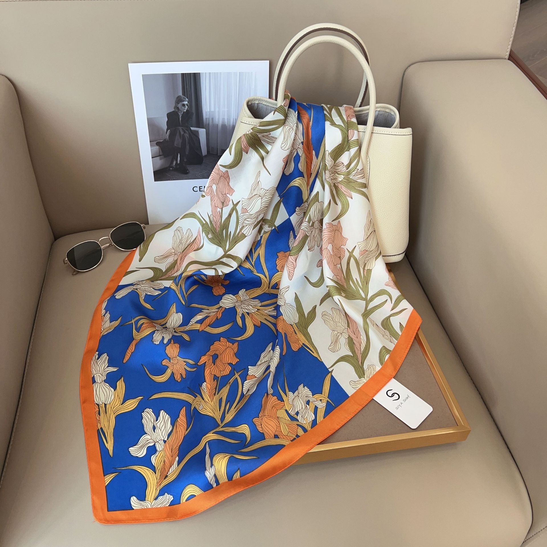 スカーフ 幾何学模様シェブロンストライプ細長スカーフ