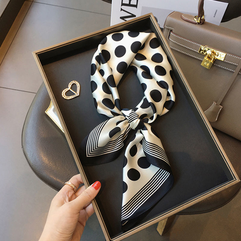 スカーフ 幾何学模様と縞模様のエレガント正方形スカーフ