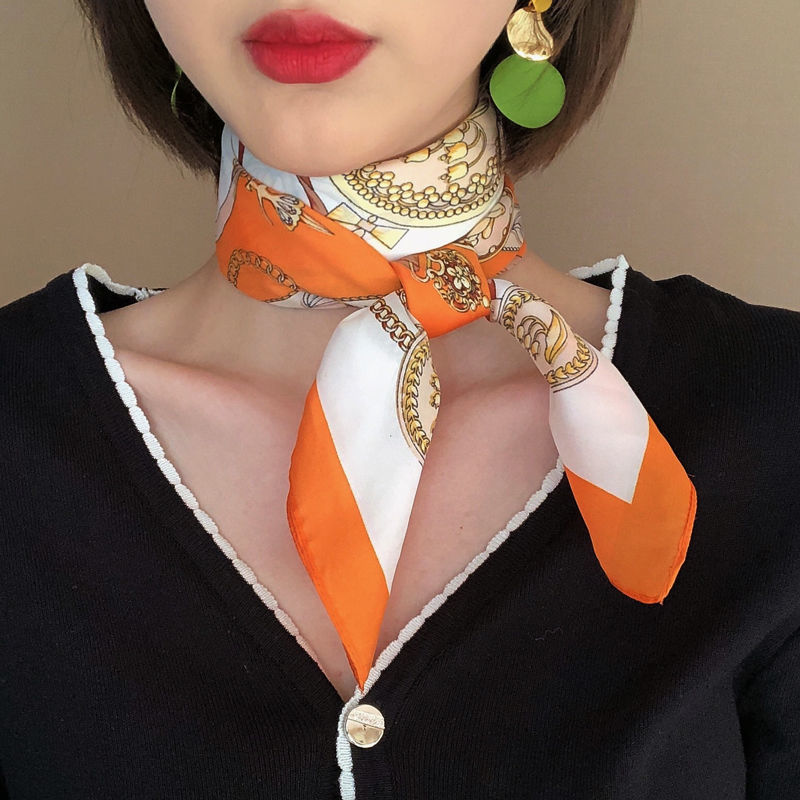 スカーフ 優美宮廷紋章シルクスカーフ