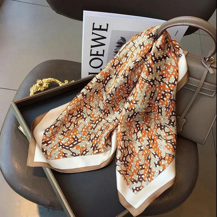 スカーフ 幾何学模様と縞模様のエレガント正方形スカーフ