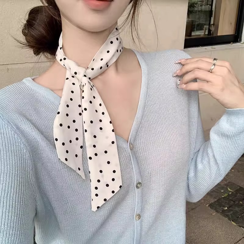 https://fulmo-img-server.com/luxyscarf/4562fc7f-5716-49e5-9a47-5373551bb4b2.jpg