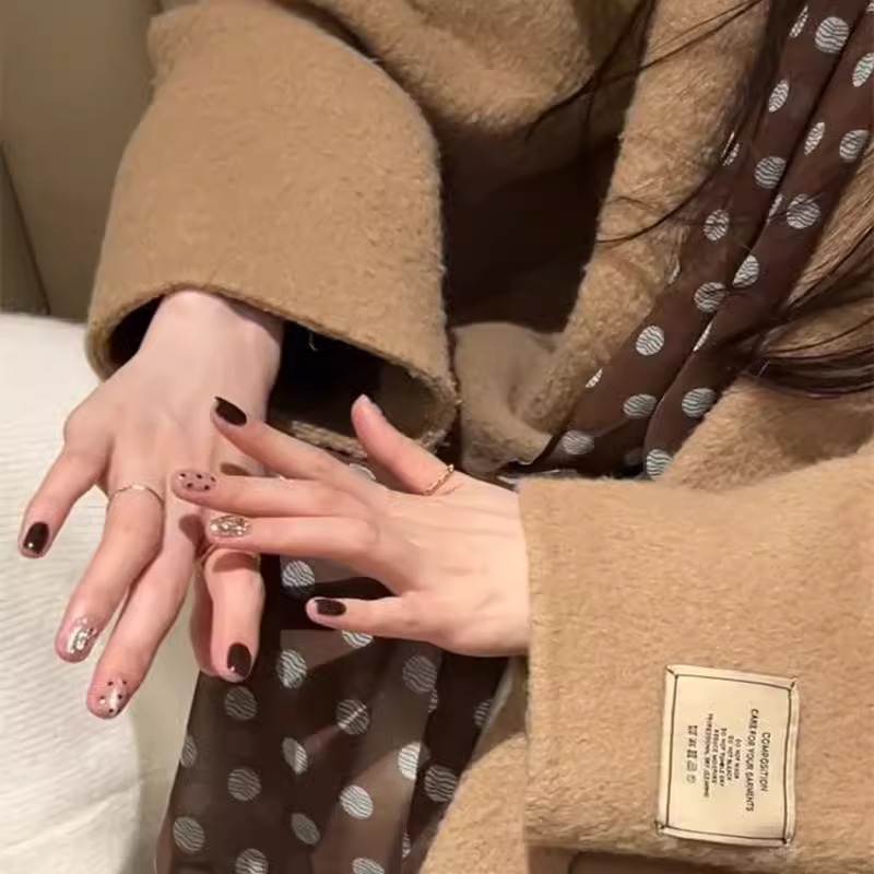 https://fulmo-img-server.com/luxyscarf/49916385-0d6d-4ce4-8c97-ca6ced8cfafc.jpg