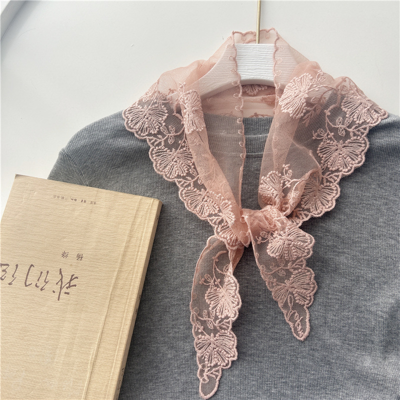 花刺繍レーススカーフ 繊細な透け感が上品な首元を演出