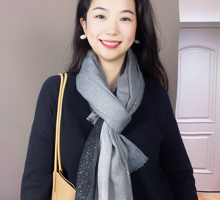 https://fulmo-img-server.com/luxyscarf/7e2714c2-102d-4e50-8c83-d8a53f98780f.jpg