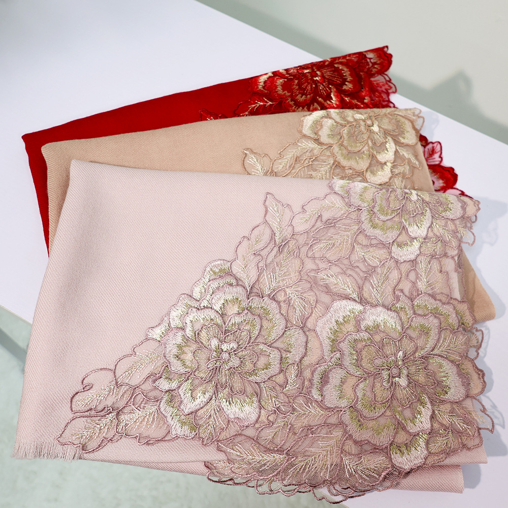 https://fulmo-img-server.com/luxyscarf/8340f4a5-0c3a-4356-82dd-4f3a71777fcc.jpg