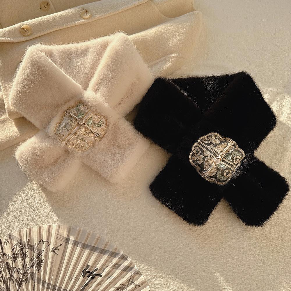 https://fulmo-img-server.com/luxyscarf/99ac14cf-f318-4b99-b0b8-0bba8efcb753.jpg