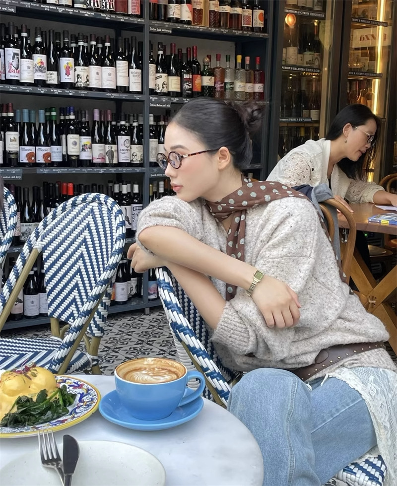 https://fulmo-img-server.com/luxyscarf/9a96c63c-7bc8-4e10-a5c8-d22f424cb921.jpg