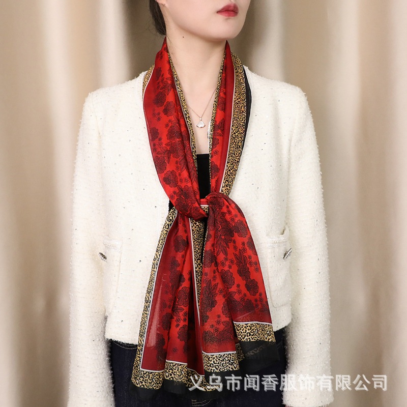 https://fulmo-img-server.com/luxyscarf/b0d42b5c-6da8-4c27-87c9-1545456e8a4f.jpg