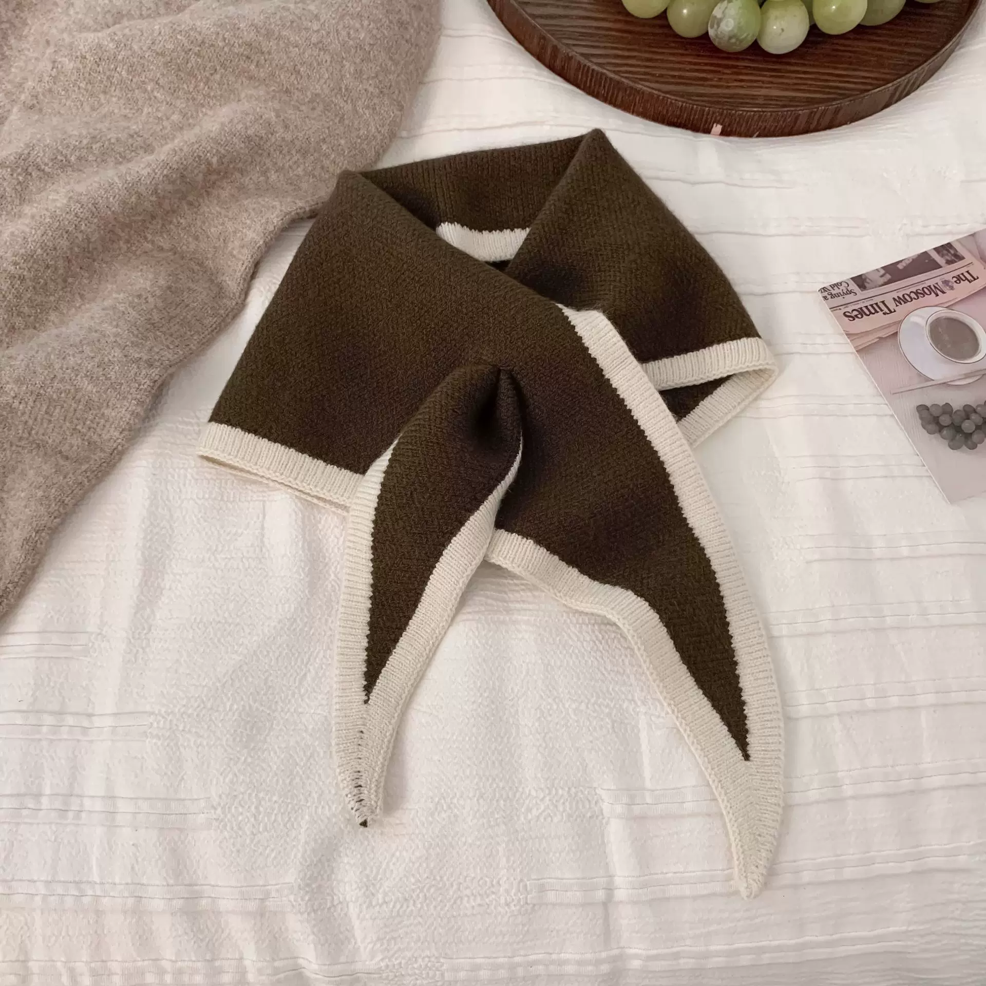 https://fulmo-img-server.com/luxyscarf/b1a49add-60fb-49d6-801b-05f571e2513e.jpg