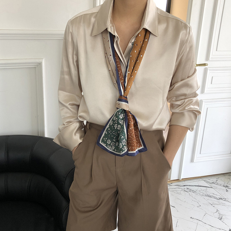 スカーフ 花柄とドット柄の上品なシルク風正方形スカーフ