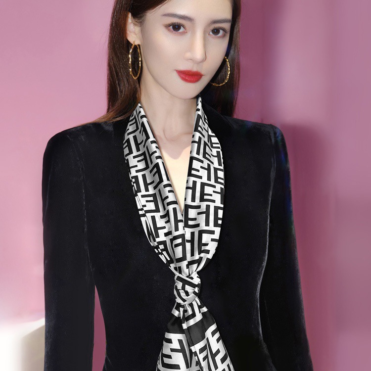 スカーフ 幾何学模様ロングスカーフ細巾タイプ