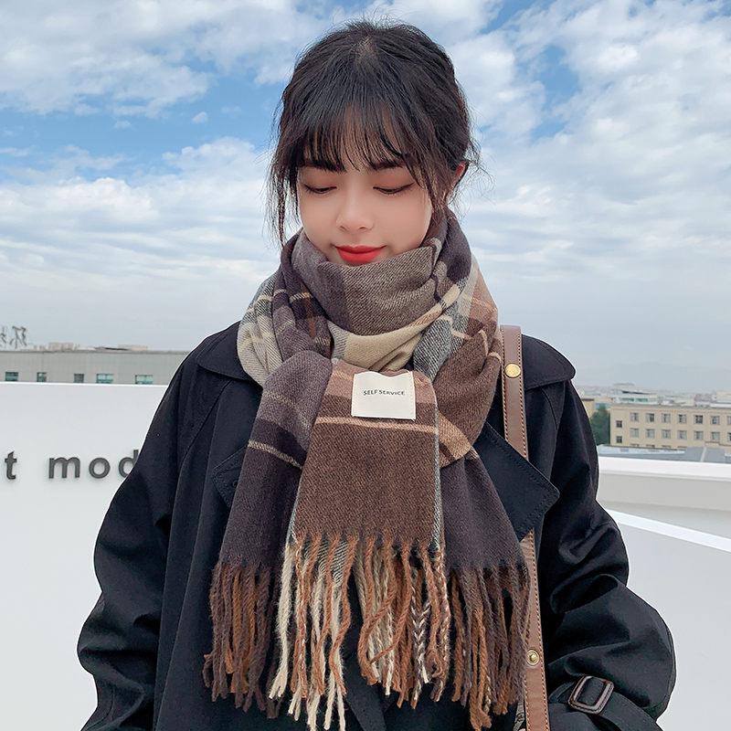 https://fulmo-img-server.com/luxyscarf/cb2881b7-c813-478e-9c6e-ec27cef46313.jpg