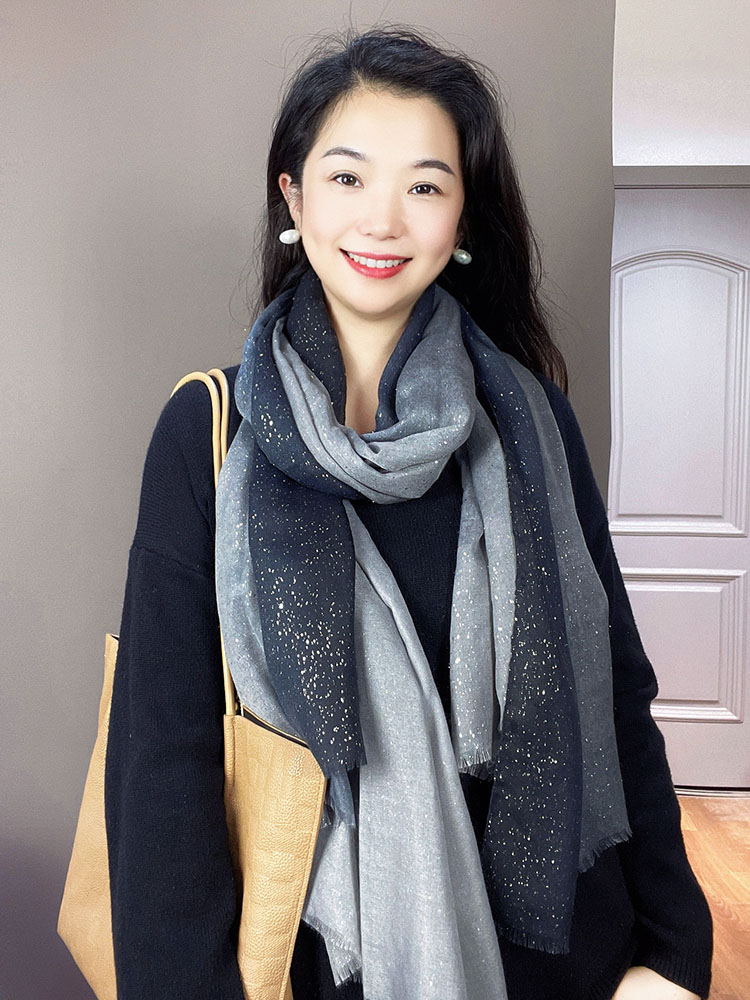 https://fulmo-img-server.com/luxyscarf/dcdd4946-6a20-43c5-8c6f-5b2ab2d878dd.jpg