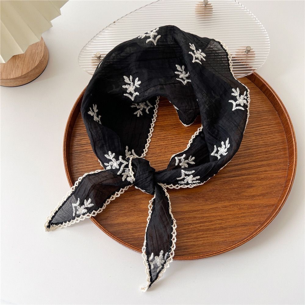 https://fulmo-img-server.com/luxyscarf/f3a6726a-cb9e-4a8c-89fb-06310daa6862.jpg