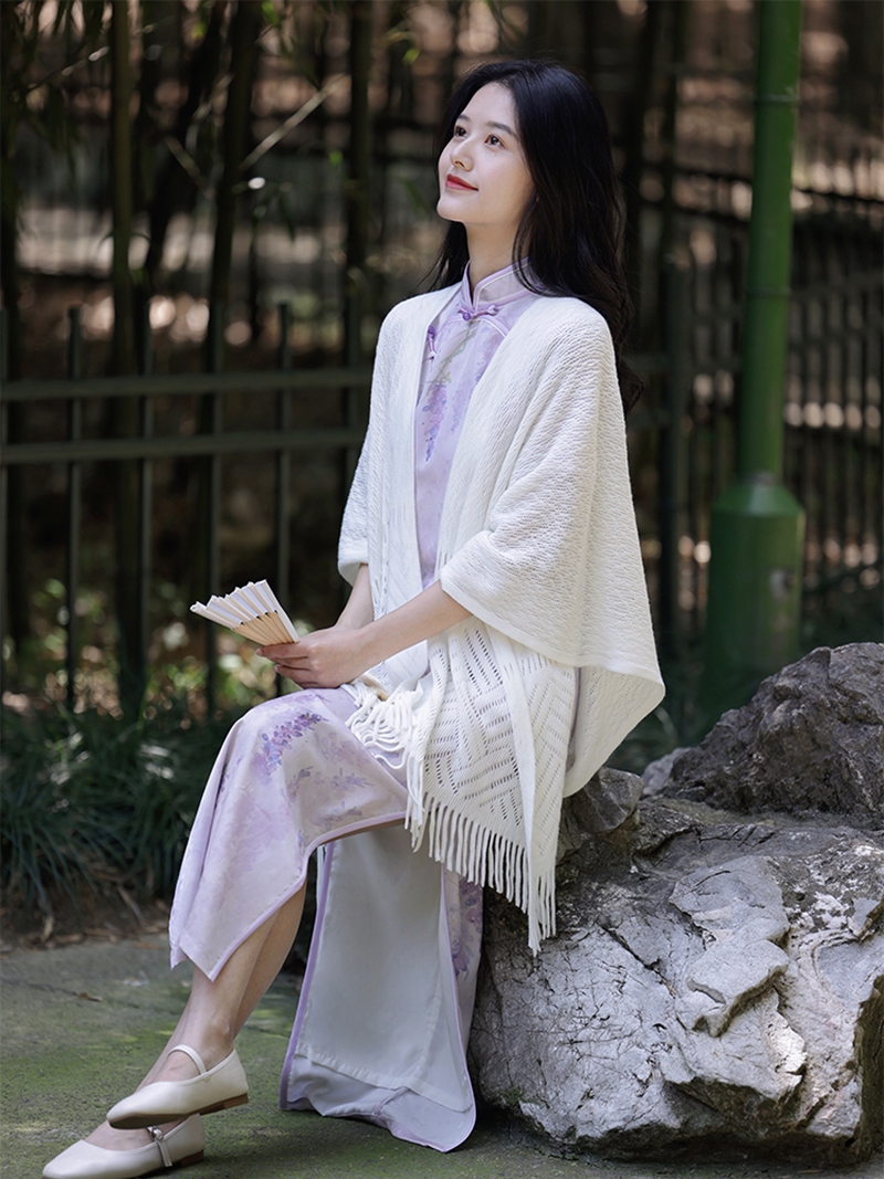 https://fulmo-img-server.com/luxyscarf/f52ba7d4-efe0-4448-8a44-a8dc2a11312e.jpg
