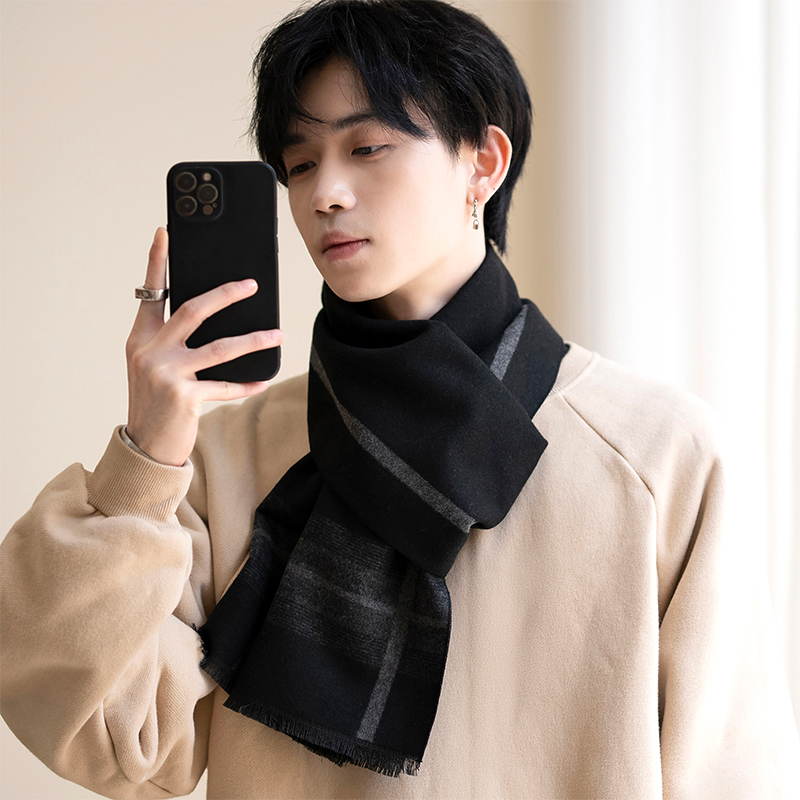 https://fulmo-img-server.com/luxyscarf/faf424fe-1d8b-4a4a-b105-2bee5b31051f.jpg