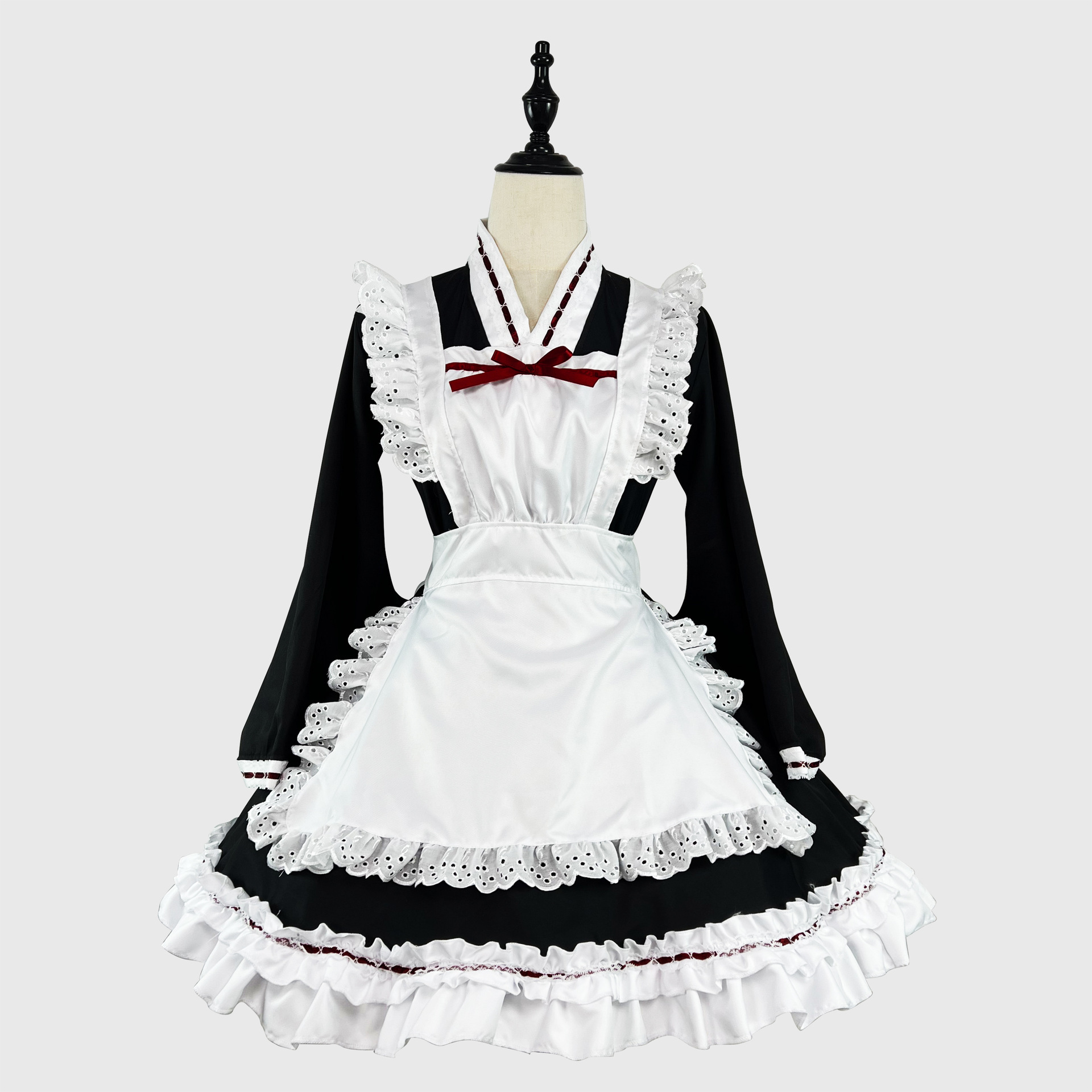 メイド服 クラシック風フリルエプロン付き