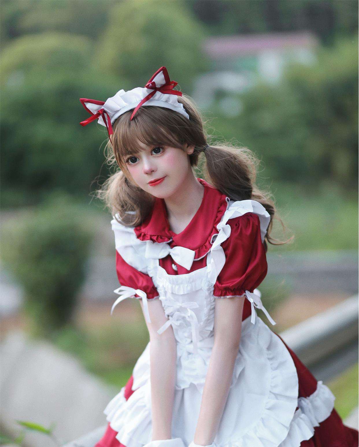 メイド服 フリルたっぷりメイド衣装