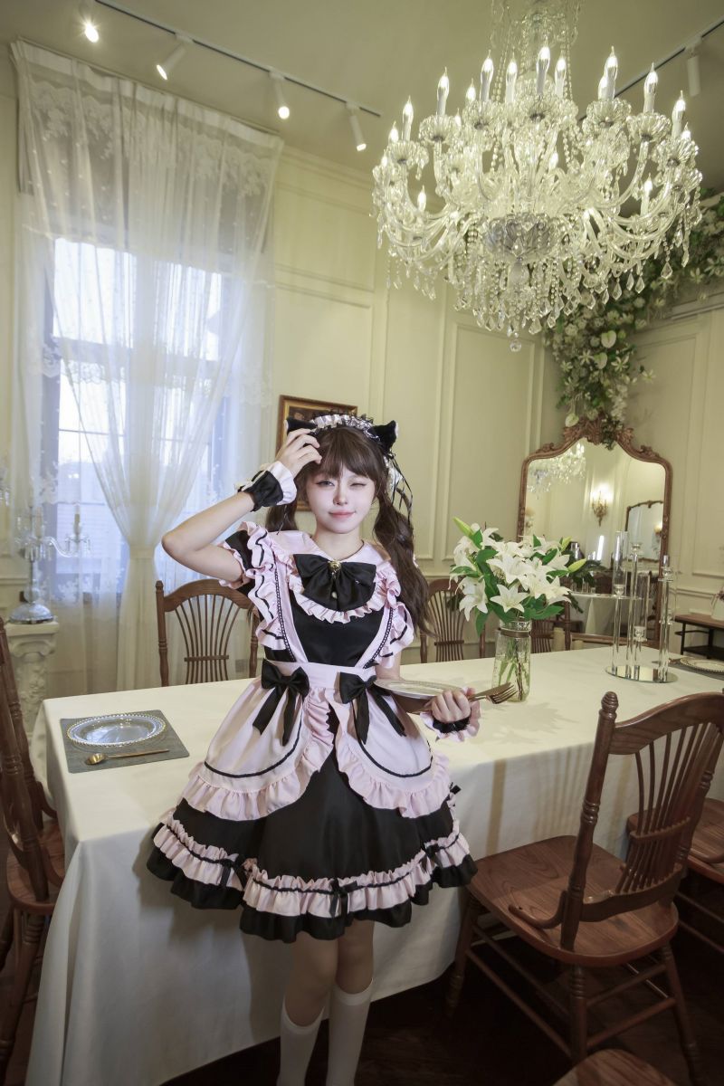 https://fulmo-img-server.com/maid-mania/535c7aa2-b44e-4205-b9fe-996c3e7a180b.jpg