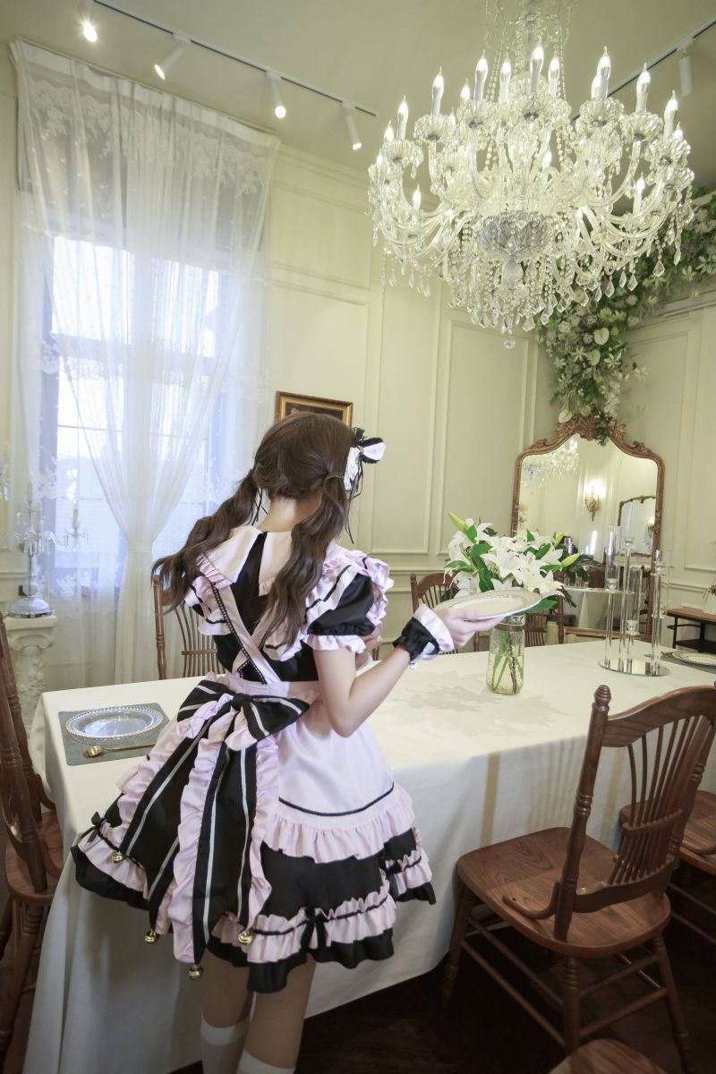 https://fulmo-img-server.com/maid-mania/5f1fc97b-2e9c-41cf-b69c-a2d84c25fda2.jpg