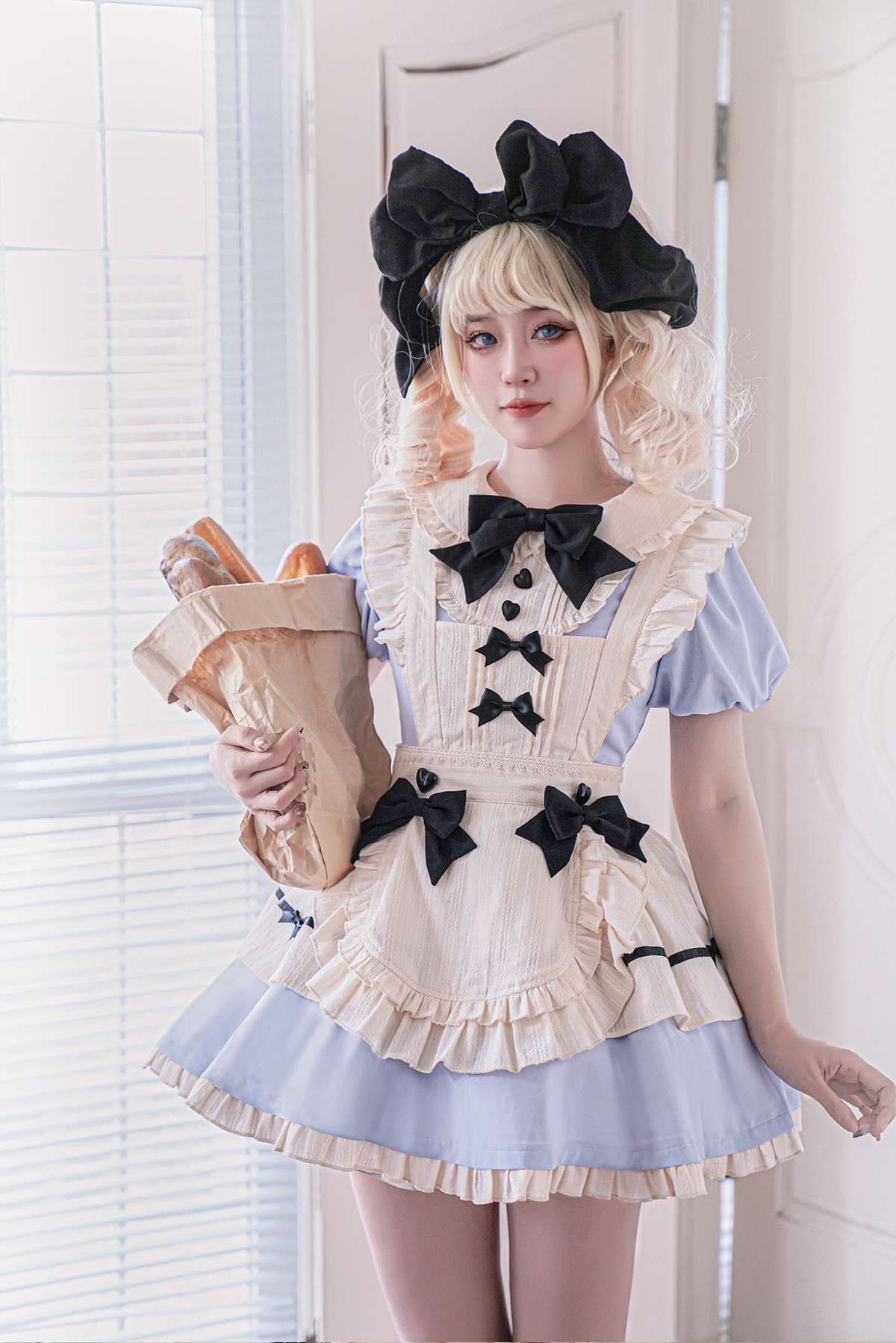 メイド服 リボン飾りメイド風ワンピース