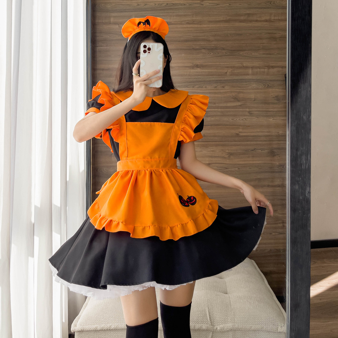 https://fulmo-img-server.com/maid-mania/cf235cbb-22cd-4f60-a533-afea7ff02cd6.jpg