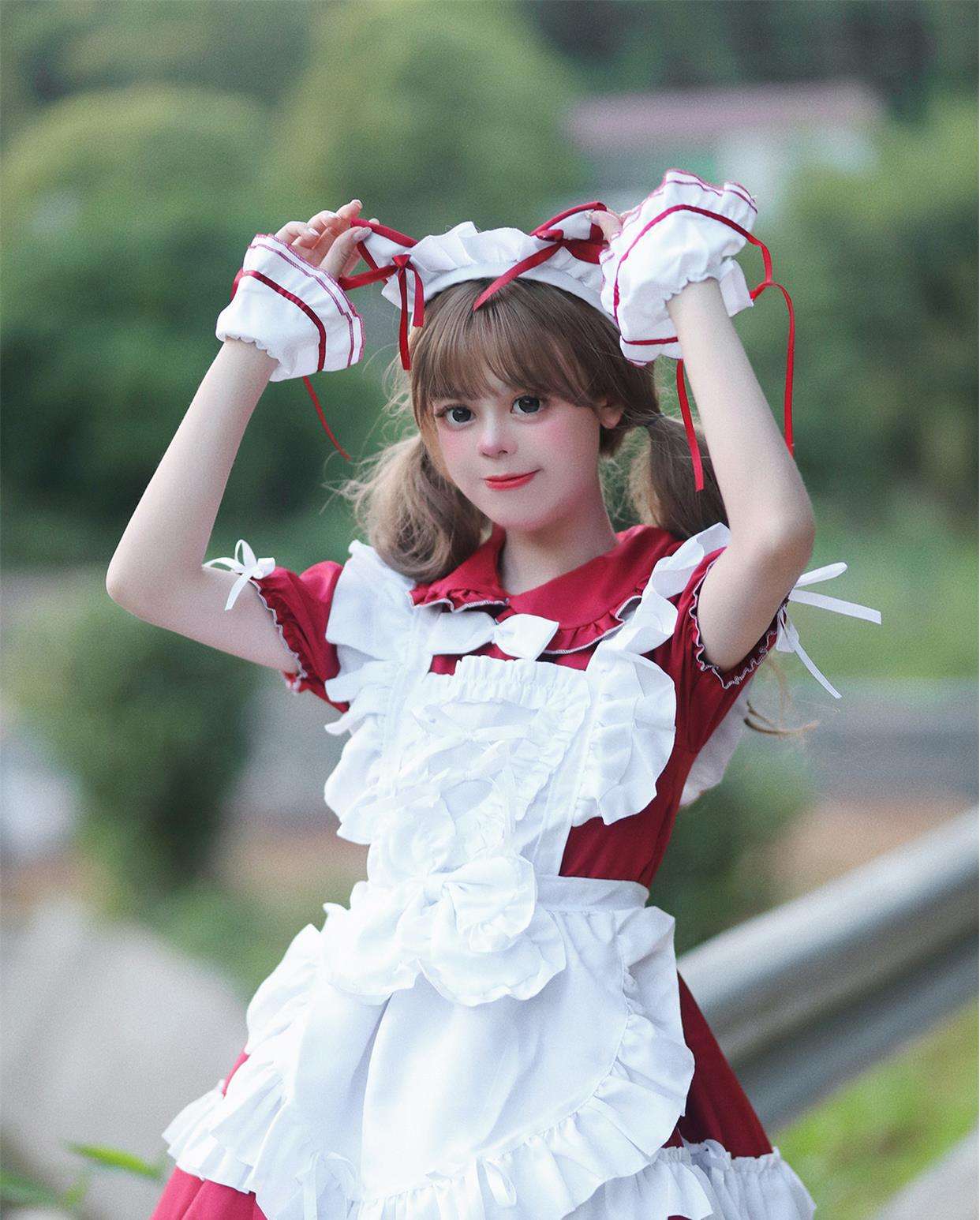 メイド服 フリルたっぷりメイド衣装