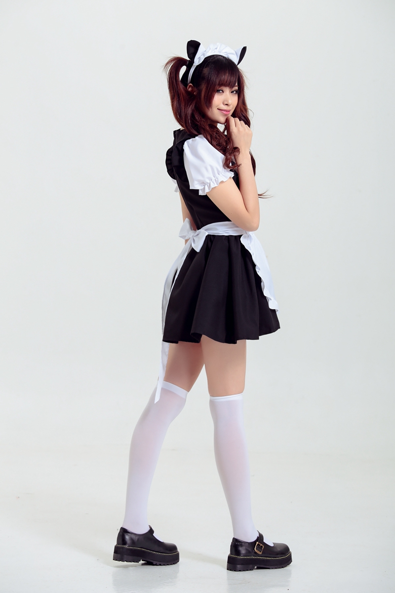 https://fulmo-img-server.com/maid-mania/f0c34fce-217a-4b13-a467-750fd6845f6d.jpg