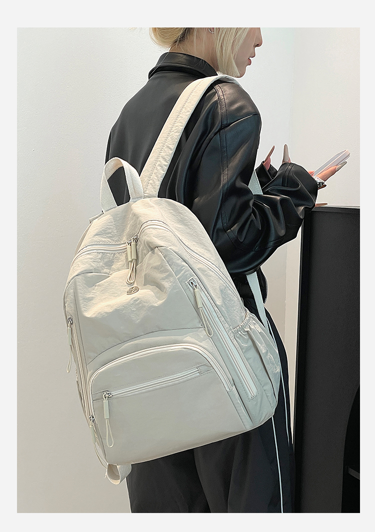 https://fulmo-img-server.com/mama-bag/0936ae0e-8e9b-45e7-bb1a-546f9e8d7e85.jpg