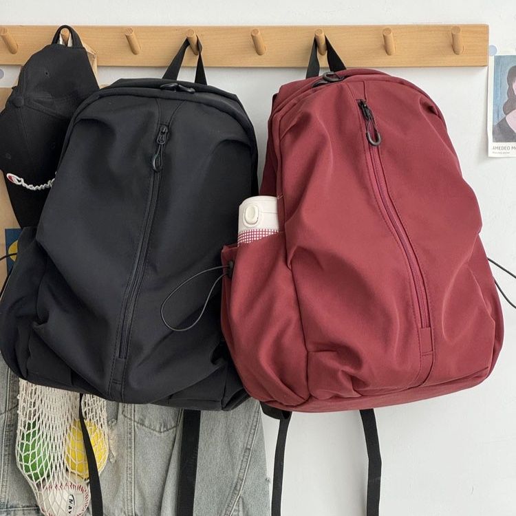 シンプル軽量ママバッグ