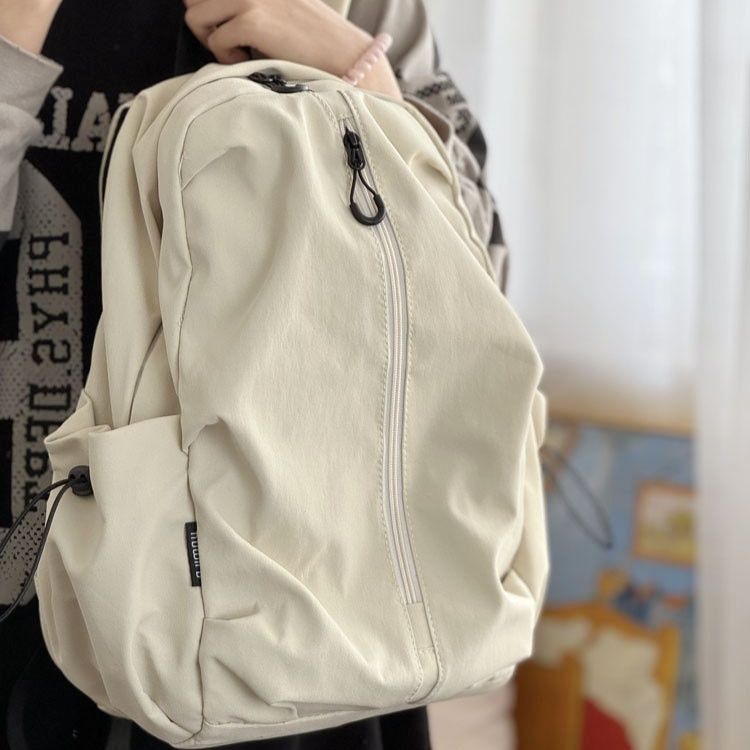 シンプル軽量ママバッグ