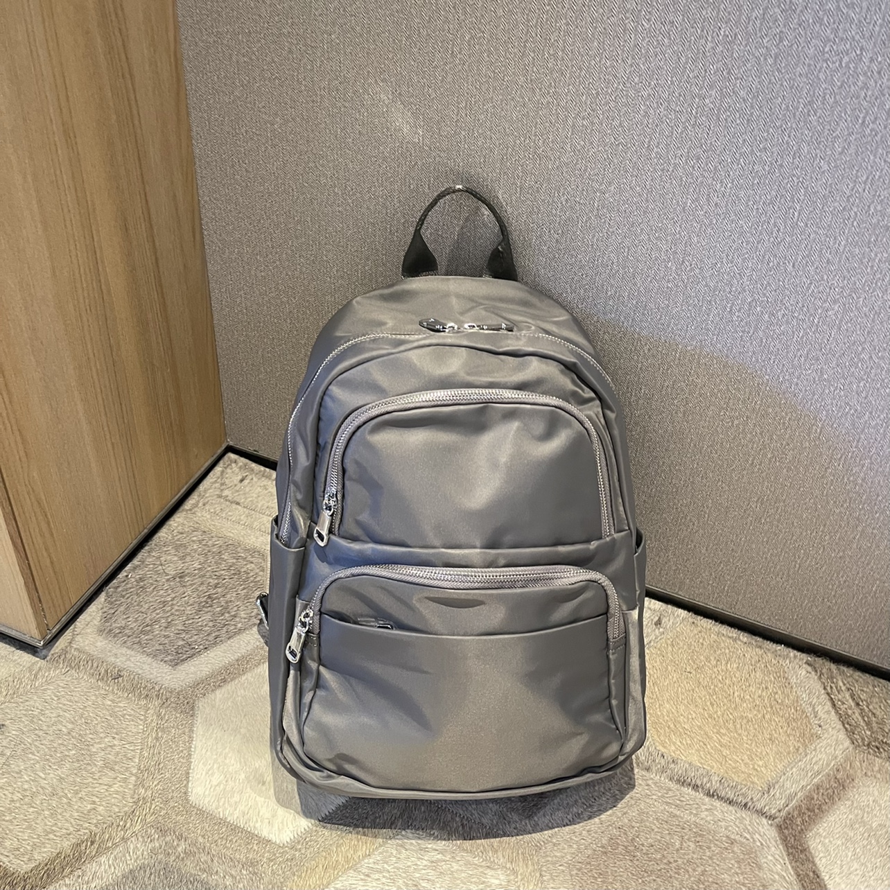 軽やかポケット多機能マザーズリュック