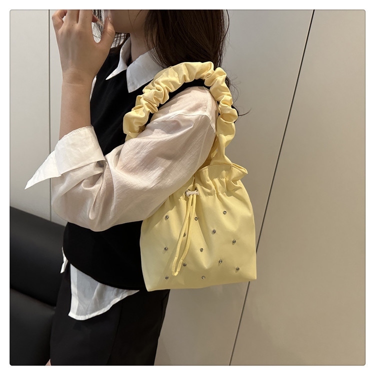  小さめビジュー巾着トートバッグ フリル肩掛け