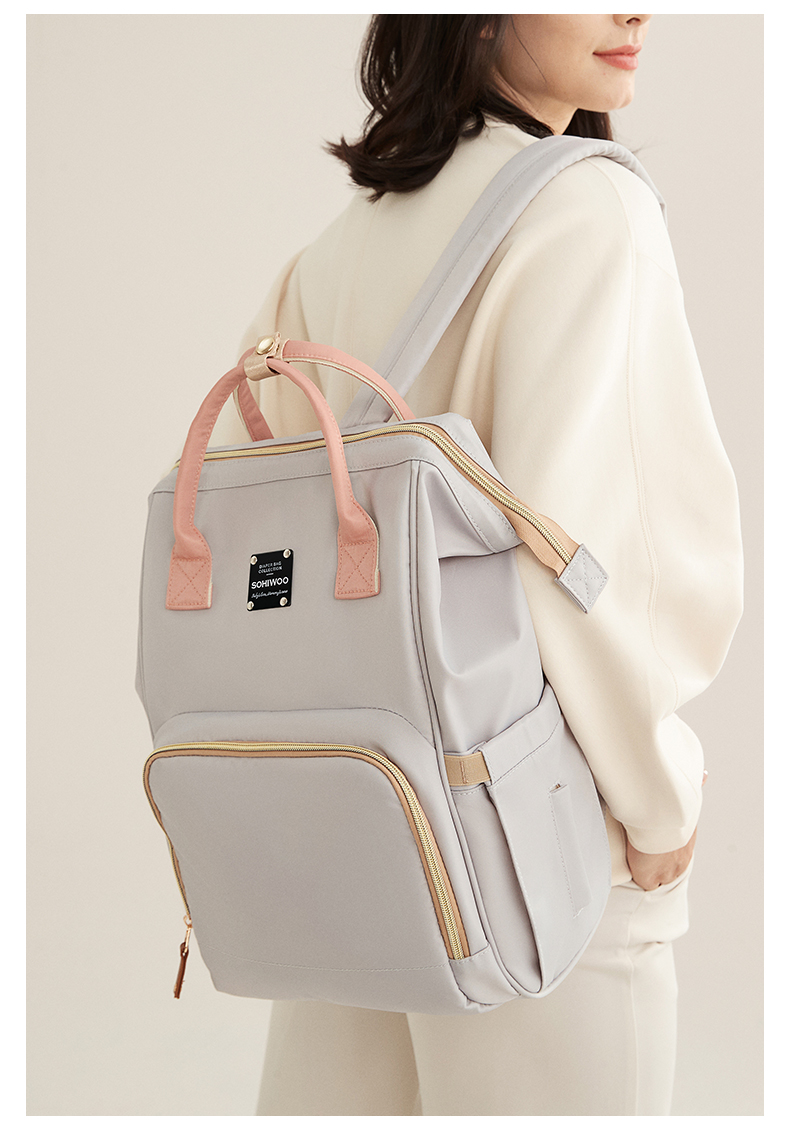 シンプル軽量ママバッグ