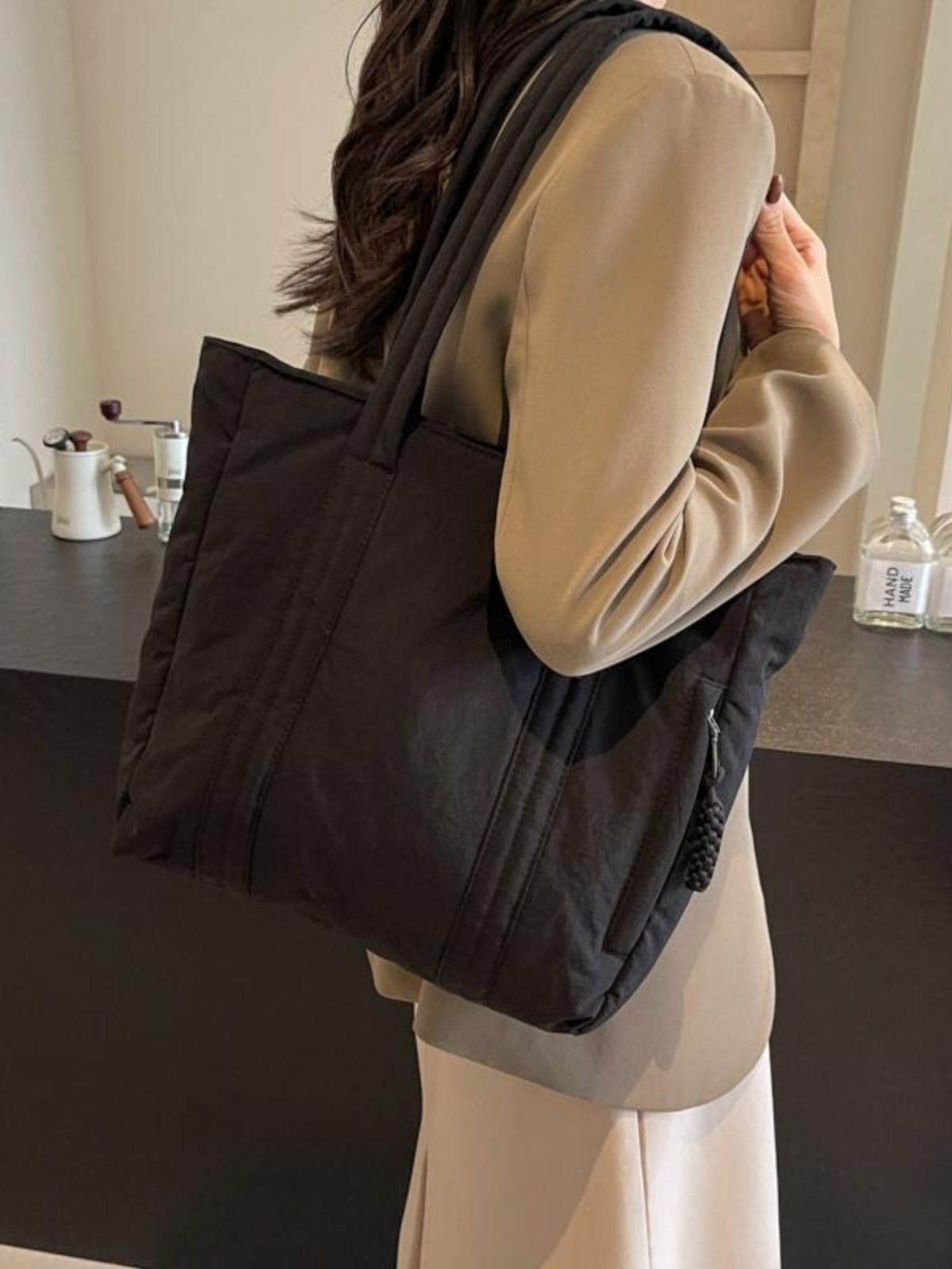 https://fulmo-img-server.com/mama-bag/c5a0cd51-5205-443a-9816-3b929c818a9e.jpg