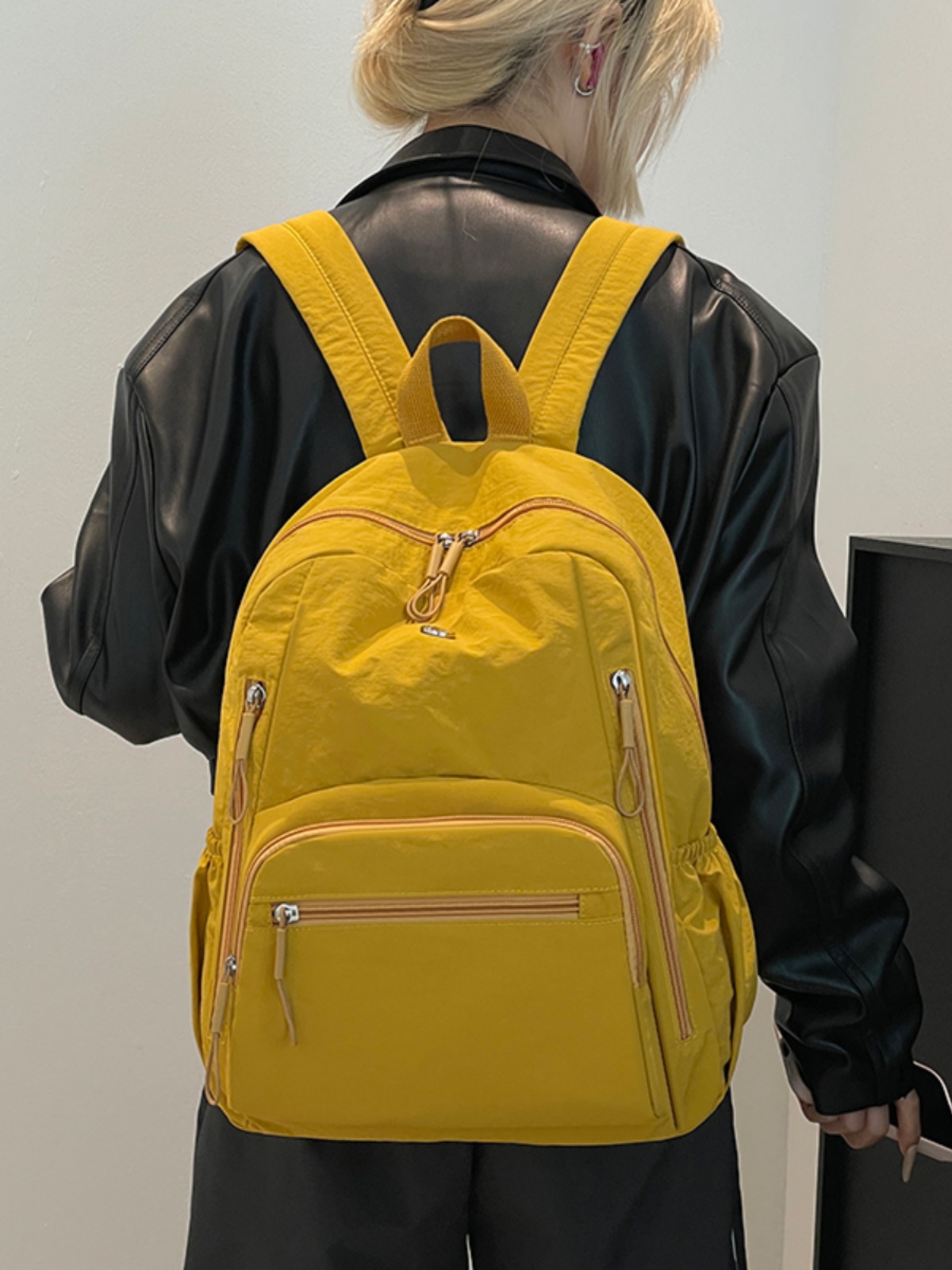 https://fulmo-img-server.com/mama-bag/d35d5b0a-3344-4b0d-91d5-0a95a5e3c5bf.jpg